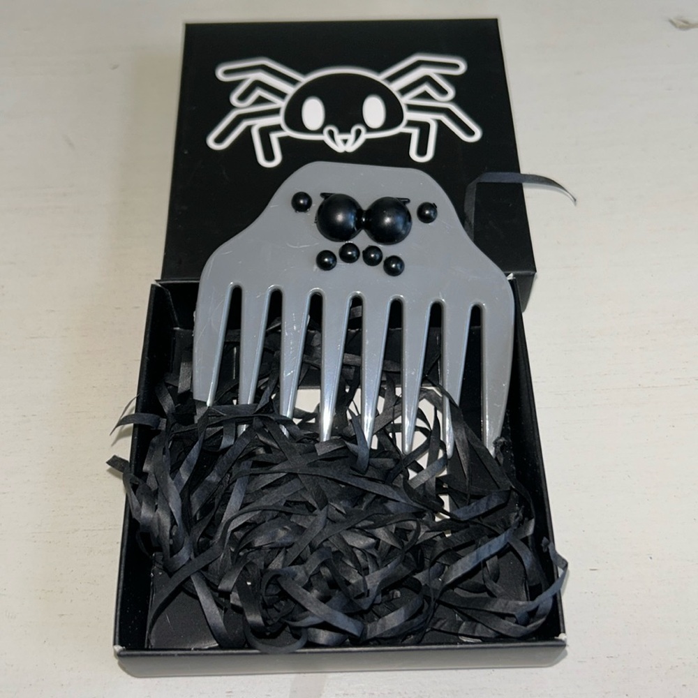Loot Crate Spider Comb New Wizarding World Harry Potter With Box